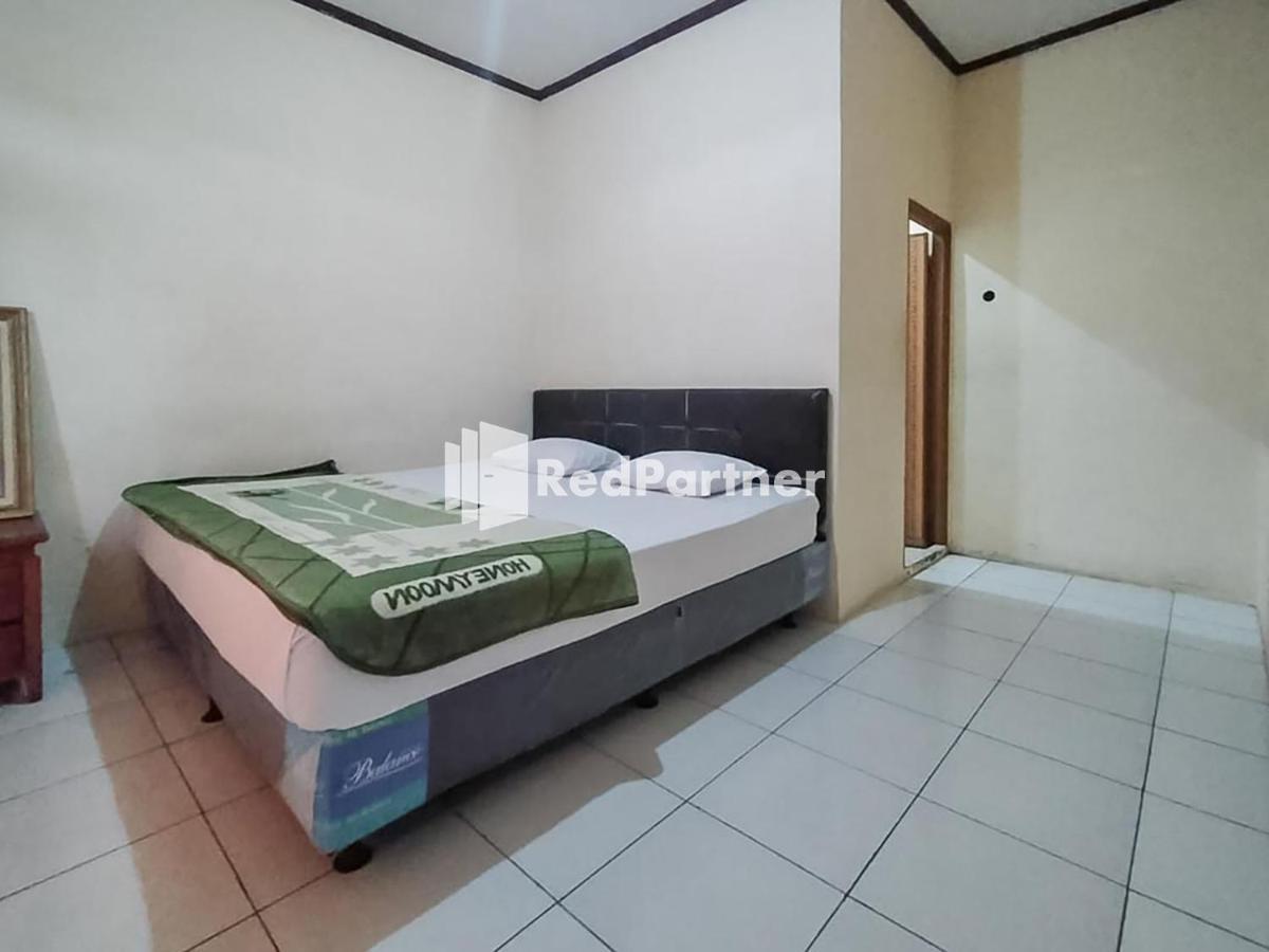Pertiwi Village Redpartner Paragajen Екстер'єр фото