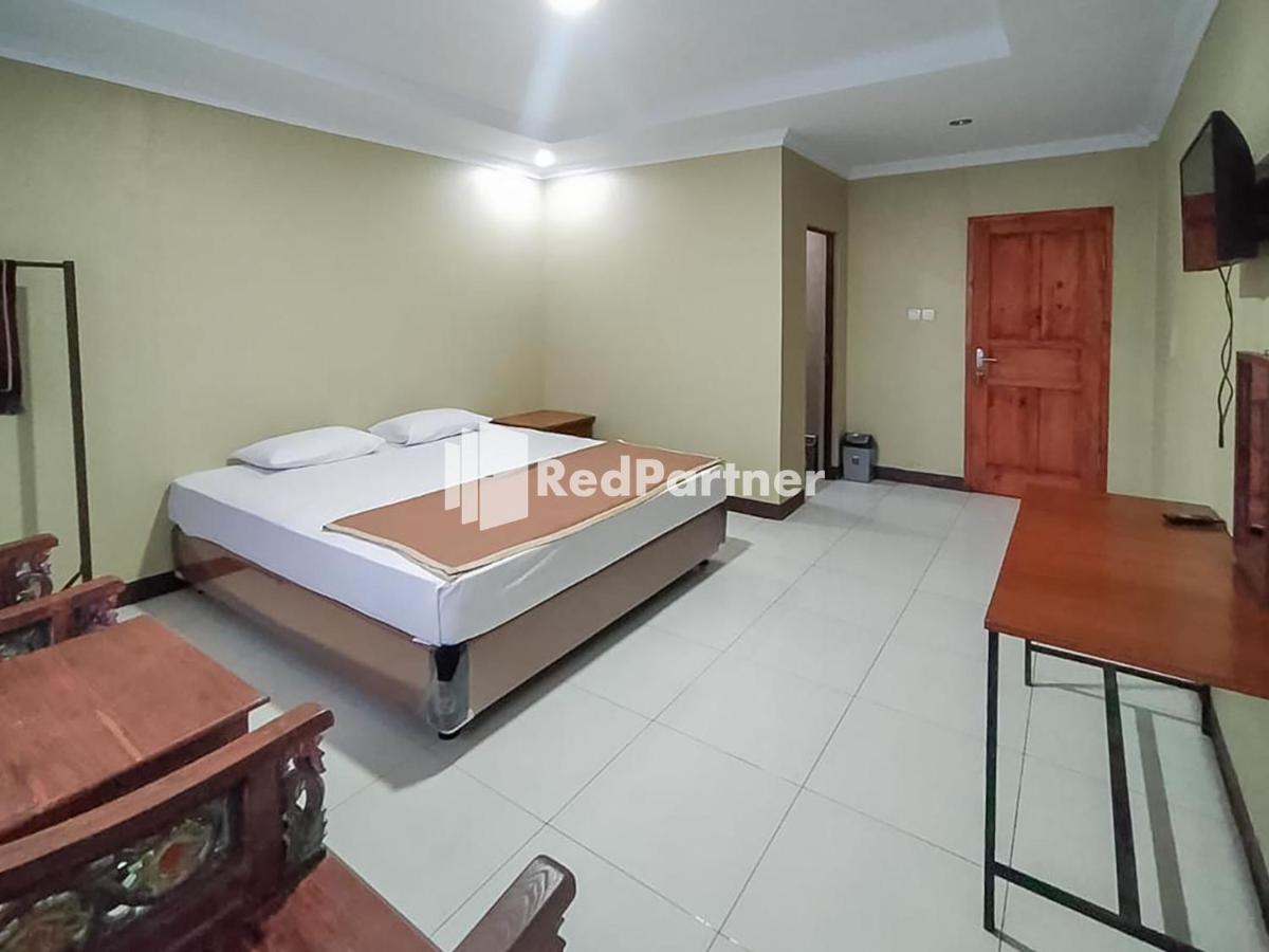 Pertiwi Village Redpartner Paragajen Екстер'єр фото