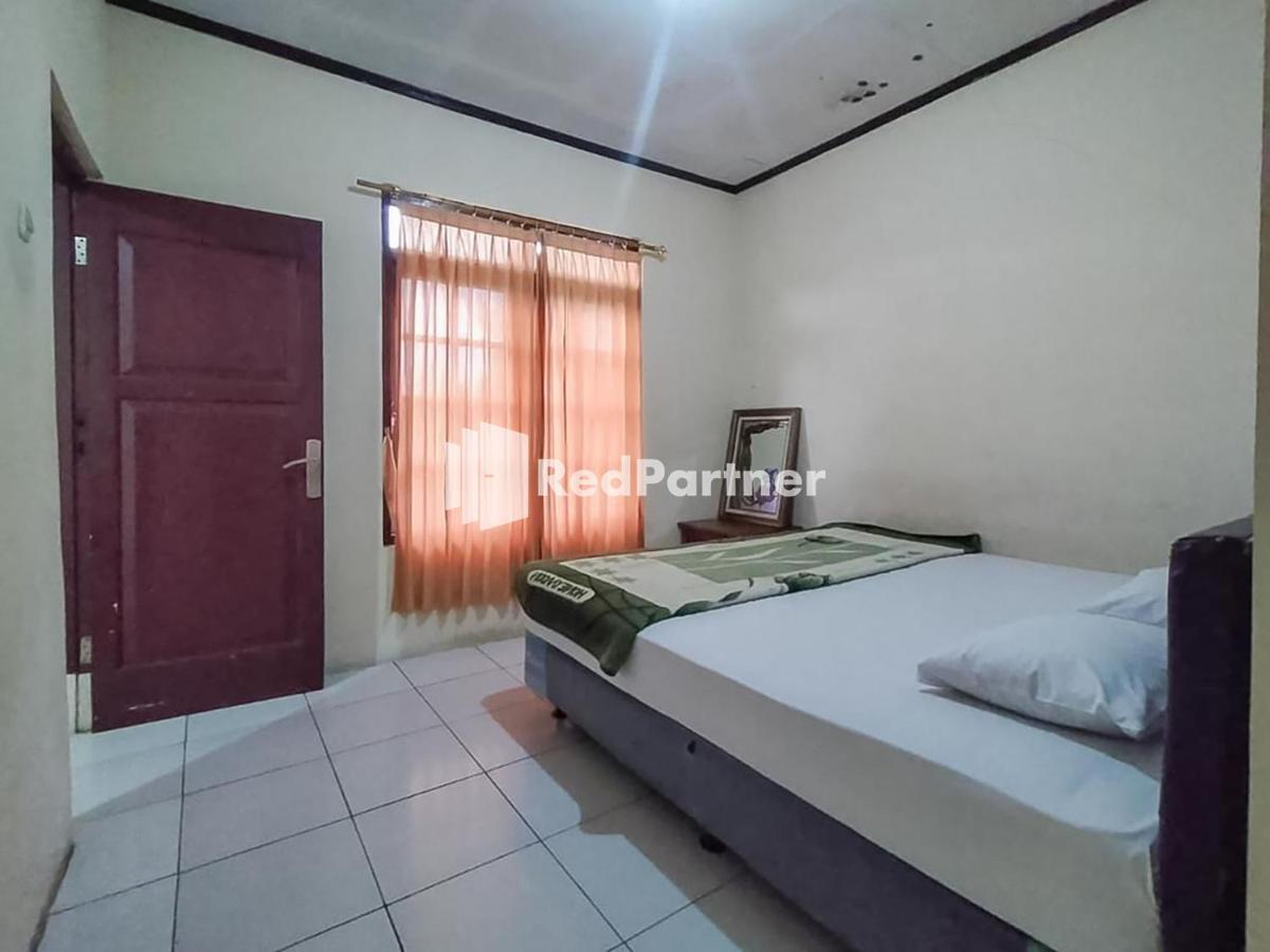 Pertiwi Village Redpartner Paragajen Екстер'єр фото