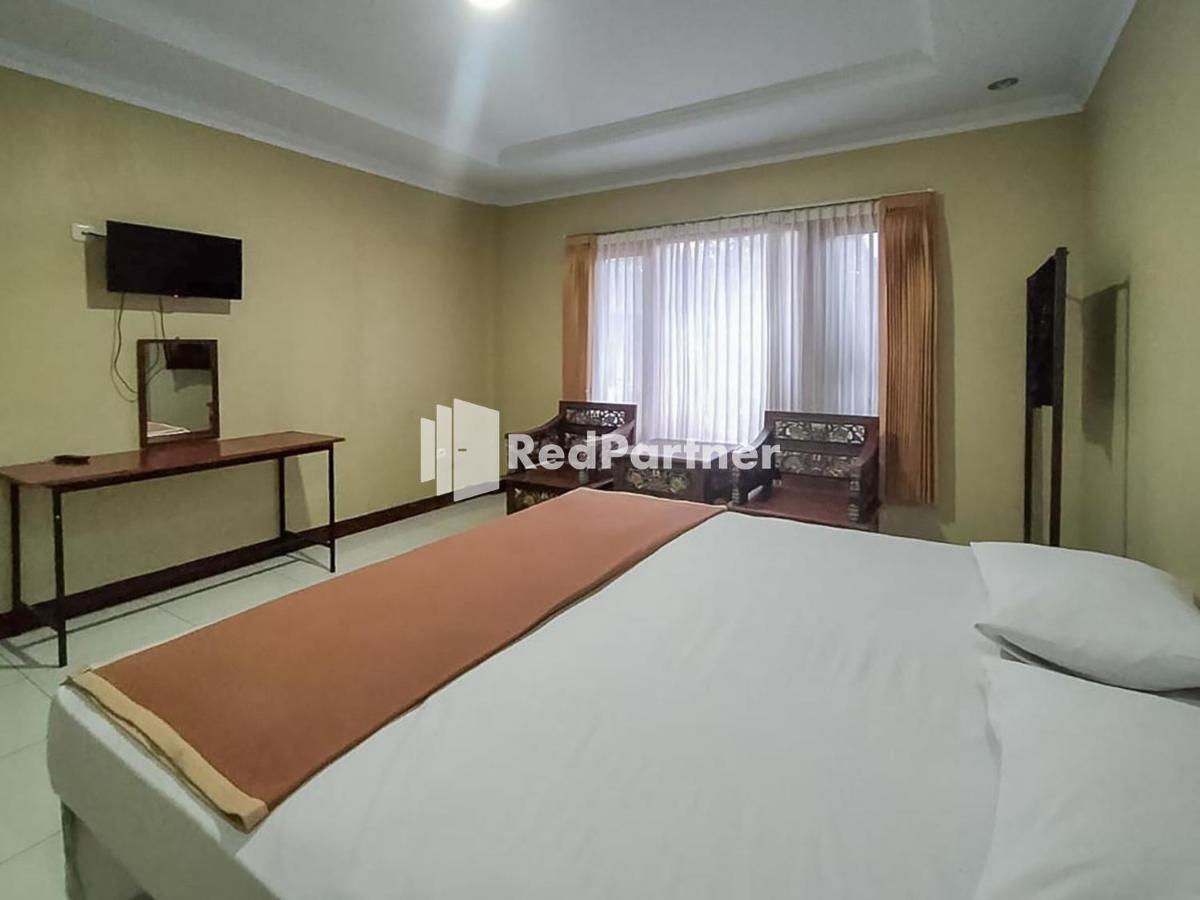 Pertiwi Village Redpartner Paragajen Екстер'єр фото