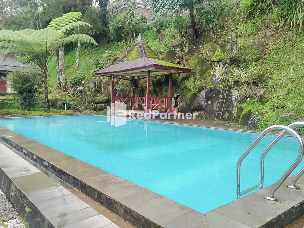 Pertiwi Village Redpartner Paragajen Екстер'єр фото